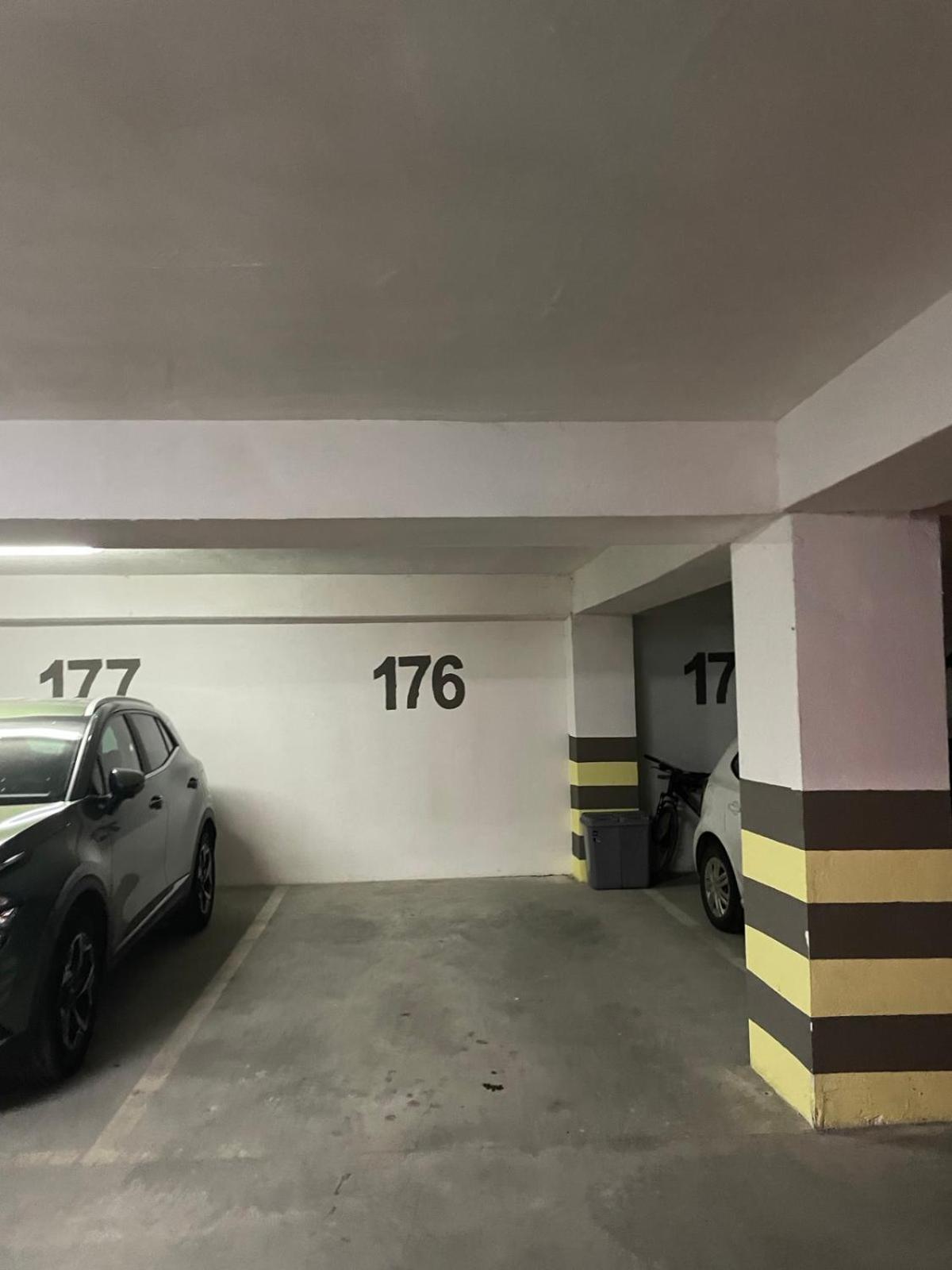 Porta Leks Apartment, Self Check-In, Own Parking 스코페 외부 사진